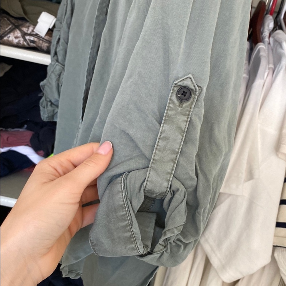 Universal Thread Blouse - Picture 4 of 4